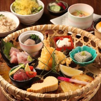 花籠御膳(季節の土鍋御飯入り)