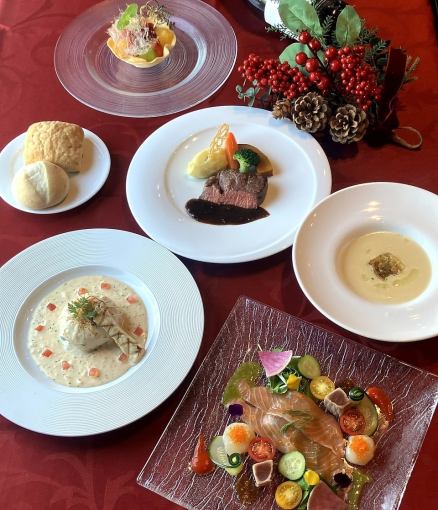 \12월 20일 21일 24일 25일 한정/크리스마스 코스〈전 6품〉7500엔 *장소 그란 스위트 영빈관