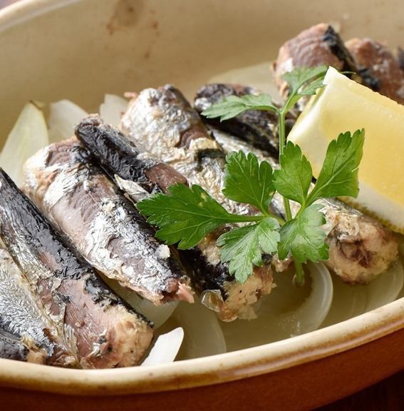 Oven-baked oil sardines