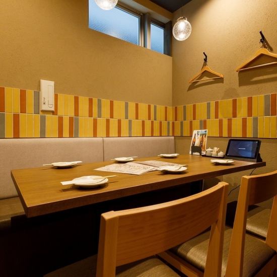 3~4名様にぴったりの個室のお席。人気なのでご予約はお早めに。
