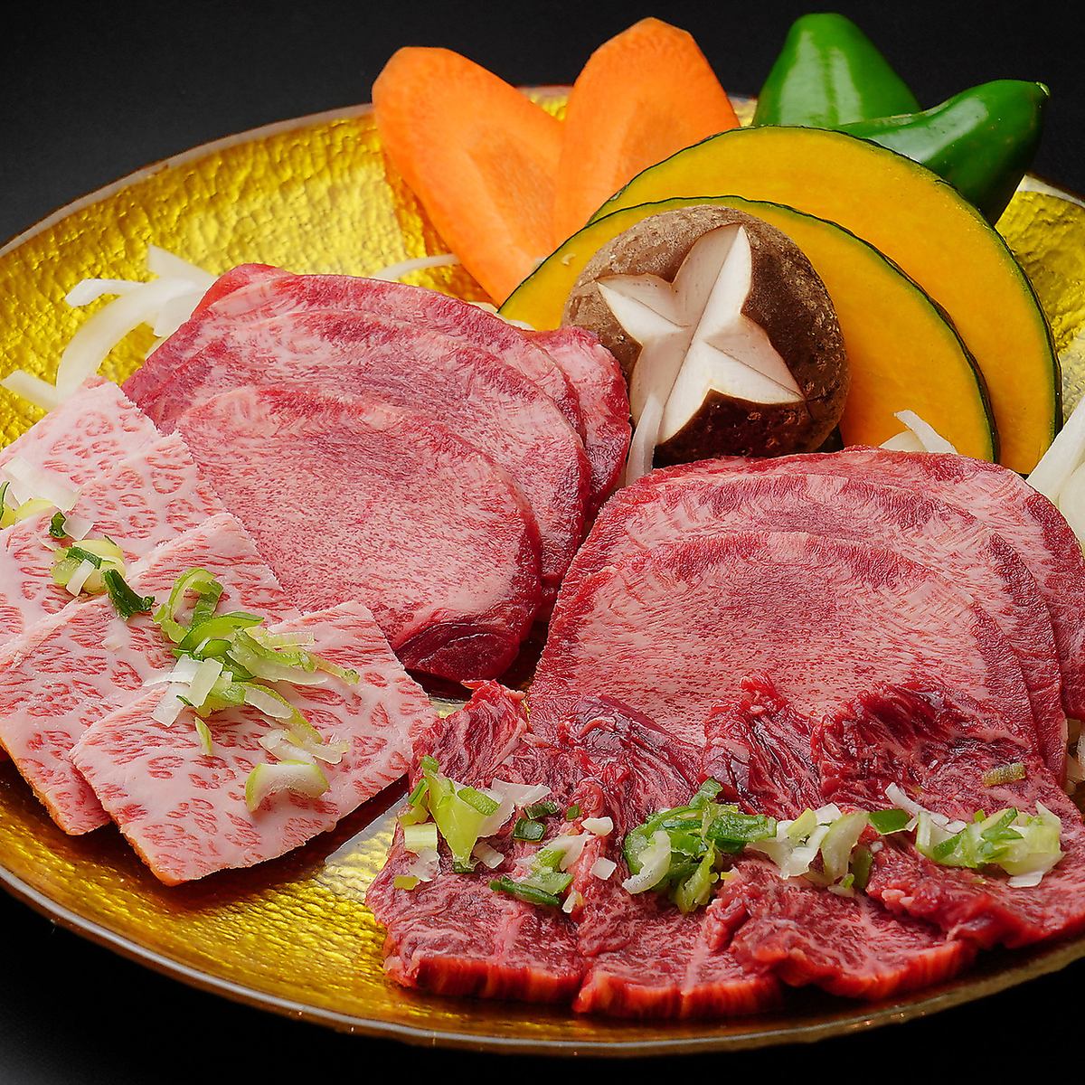 口コミ高評価の人気焼肉店「れんが亭」で堪能する本物の味！