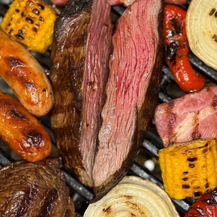 【★気軽にランチBBQ★】国産牛リブステーキや定番の食材が盛り込んでいる平日限定プラン♪