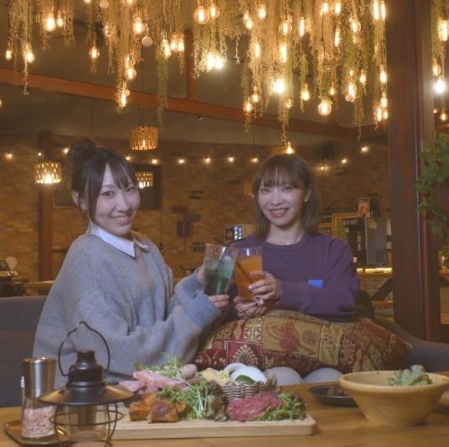 ソファ席:6人掛けゆったりソファのお席