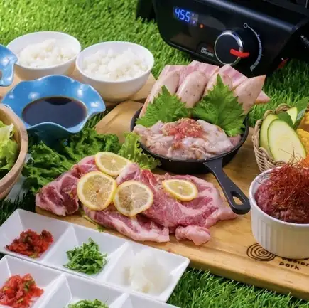 它闻起来有李子和紫苏的味道。清爽烧烤课程