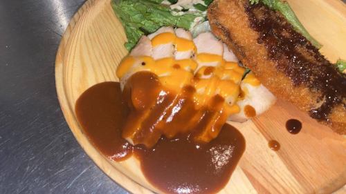.
皆様こんばんは🌛
炭焼きイタリアンAlettaです💕🇮🇹

本日の紹介いたしますメニューは日替わりランチの
『チキンのチェダーチーズ焼きとサーモンのフライ』です✨

明日の日替わりランチもお楽しみに😋💖

本日も沢山のご来店心よりお待ちしております👩‍🍳🙌🏼

#大阪のランチ
#大阪のワイン
#大阪海老料理
#大阪海老
#大阪海老フライ
#大阪海老専門店
#堺筋本町 
#堺筋本町グルメ 
#堺筋本町ディナー 
#堺筋本町ランチ 
#堺筋本町飲み 
#堺筋本町イタリアン 
#堺筋本町レストラン 
#堺筋本町居酒屋 
#堺筋本町パスタ 
#堺筋本町駅 
#堺筋本町駅すぐ