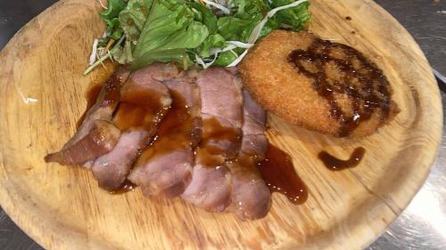Good evening🌛
Charcoal grilled Italian Aletta 🇮🇹
Today's menu item is "Roast Pork and Potato Croquettes"!!

We look forward to your visit ☺️💖

#Lunch in Osaka
#Osaka wine
#Osaka shrimp cuisine
#Osaka Shrimp
#Osaka fried shrimp
#Osaka Shrimp Specialty Store
#Sakaisuji Honmachi
#Sakaisuji Honmachi Gourmet
#Sakaisuji Honmachi dinner
#Sakaisuji Honmachi Lunch
#Drinking in Sakaisuji Honmachi
#Sakaisuji Honmachi Italian
#Sakaisuji Honmachi Restaurant
#Sakaisuji Honmachi Izakaya
#Sakaisuji Honmachi Pasta
#Sakaisuji Honmachi Station
#Right next to Sakaisuji Honmachi Station
#Charcoal-grilled Italian
#charcoal-grilled italian aletta
#Osaka gourmet
#OsakaLunch
#Osaka Italian
#OsakaDinner
#Casual Italian
#Italian