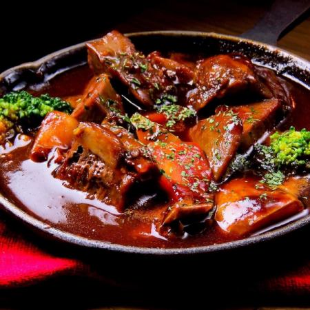Pork tongue stewed in demi-glace sauce
