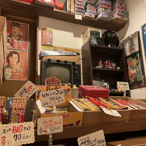 店内に駄菓子屋