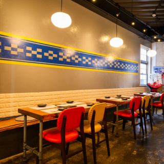 様々なシーンでご利用可能なテーブル席