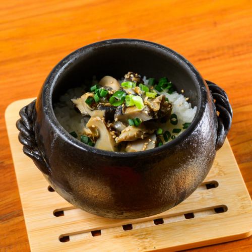 あかにし貝の土鍋ご飯