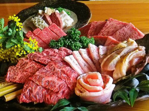 Assorted grilled meat