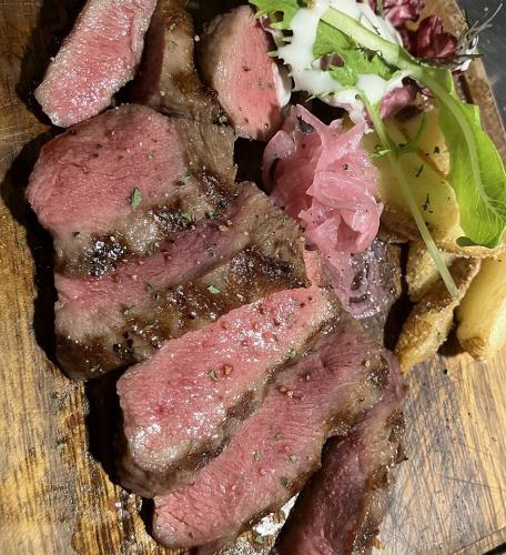 牛タンのタリアータ