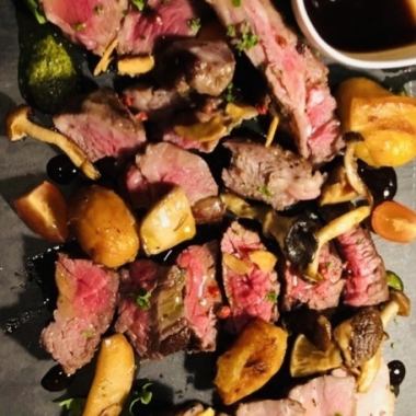 【タリアータ&ソーセージ】お料理8品+2時間スタンダード飲み放題付コース 4,500円(税込)