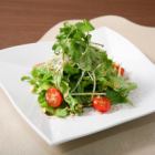 Chinese-style green salad (black vinegar dressing)