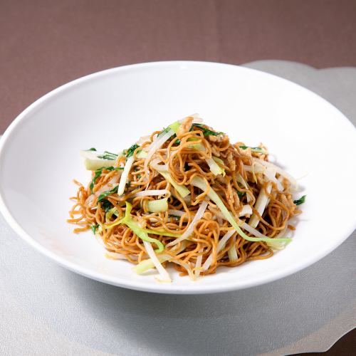 Hong Kong style soy sauce fried noodles