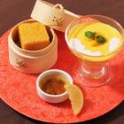 Mango pudding and mala khao served with honey cinnamon sauce