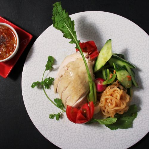 Steamed Shiretoko chicken and Dalian first grade jellyfish with Sichuan sesame sauce