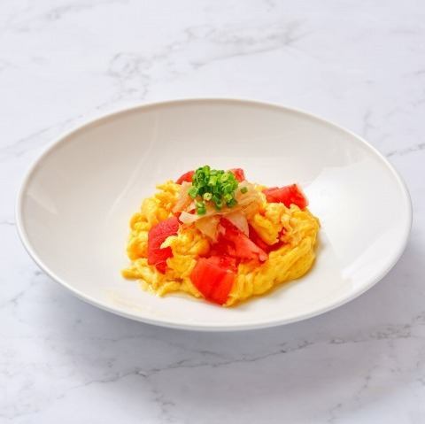 超级蓬松的鲨鱼鳍和番茄蛋