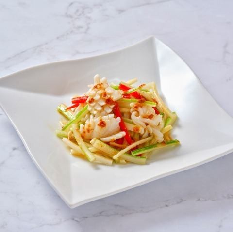 沙茶酱拌芹菜蒙古鱿鱼