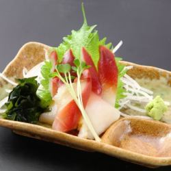 Surf shellfish sashimi