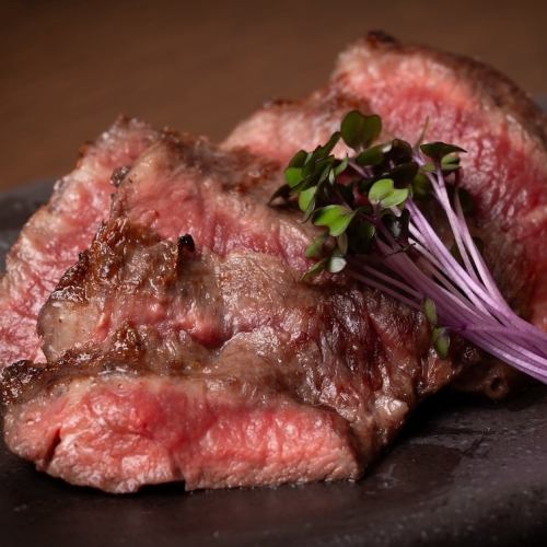 石垣牛や炭火焼き、釜飯も