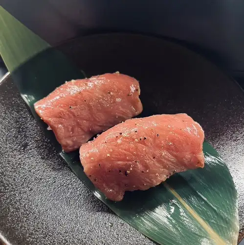 上とろタン寿司 2貫