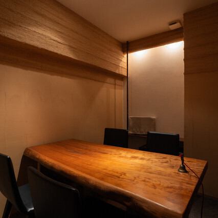 【완전 개인실석 있습니다】개인실의 자리도 준비하고 있습니다.개인 공간에서 소중한 분들과의 식사를 마음껏 즐길 수 있습니다.문의를 기다리고 있습니다.