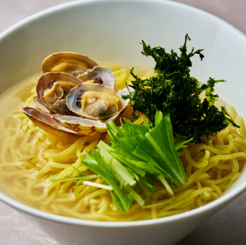 鯛出汁香るあさりとあおさの塩ラーメン