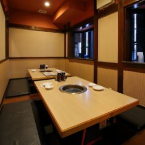 It is a digging kotatsu type private room for up to 10 people.For entertainment and hospitality scenes for important people ◎