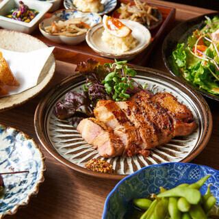 "Niku Sakaba's Homemade Char Siu Course" with 9 dishes is perfect for welcoming/farewell parties, drinking parties, and banquets.