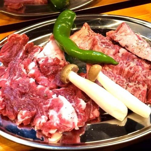 Enjoy yakiniku in a casual atmosphere.