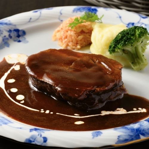 十勝牛とろけるタンシチュー【バケット付き】