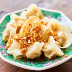 风味辣椒油汤饺