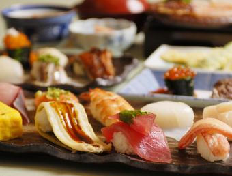 We offer take-out from a variety of sushi nigiri (two pieces per plate).Please feel free to contact us!