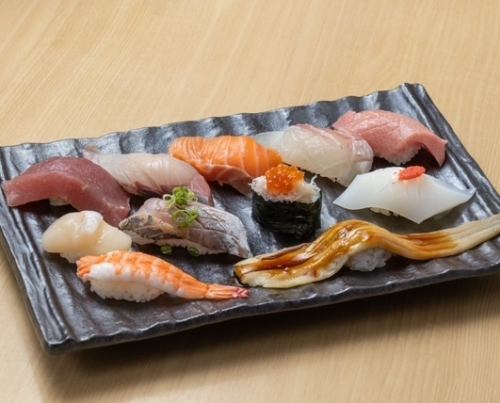 お昼のお得なランチメニュー