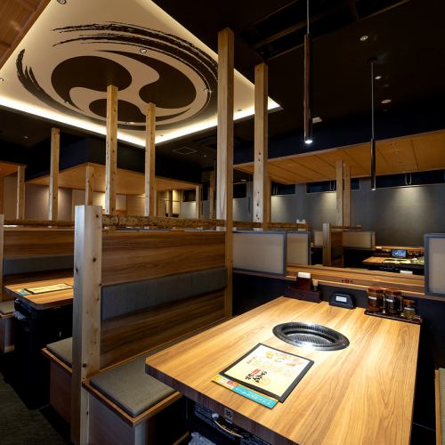 上品な店内で楽しむ焼肉は至高の一言・・・！少人数、大人数関係なく様々な集まりにご利用ください！