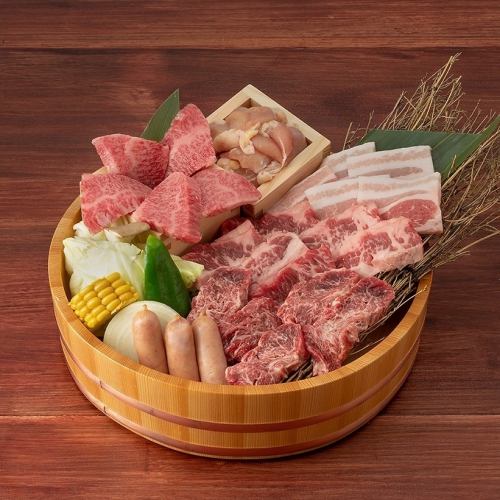 【みんなでワイワイ！一度に楽しめる肉の宝庫】桶盛り(500g)