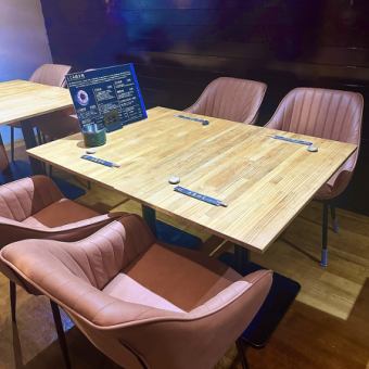 提供最多可容纳 4 人的私人房间。由于有预订限制,可能会对允许的人数进行限制,并且可能无法使用该设施。