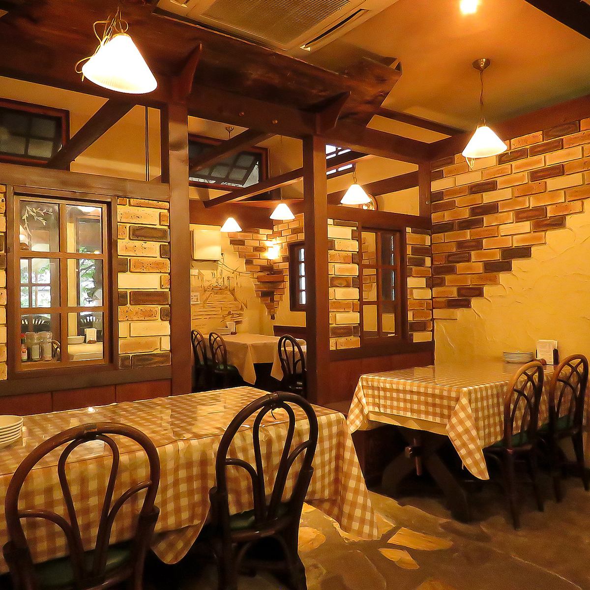 Enjoy authentic Italian food in a fashionable space ♪