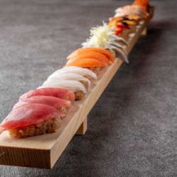 [Sushi Assortment] 8 Chef's Choice Sushi, 24 Pieces