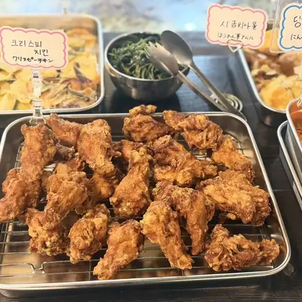 【コスパ抜群!】気軽に韓国ビュッフェ! 『UFOチキン&ビュッフェコース 2500円(税込)』