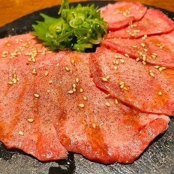 請享用美味的肉。