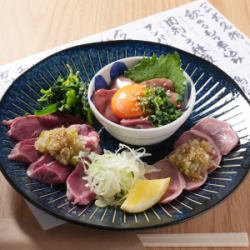 名物 肉刺し3種盛り(ハツ&タン&鶏とろレバー)