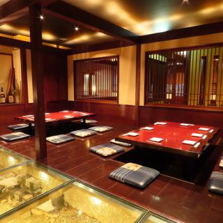 人数が多い時も大丈夫♪当店では最大14名の団体様でも、ご一緒にご案内できる席の用意がございます。同じテーブルを囲んでご宴会をお楽しみいただけますので、みんなで親睦を深める機会にうってつけです。ぜひ各種ご宴会にてご利用ください。