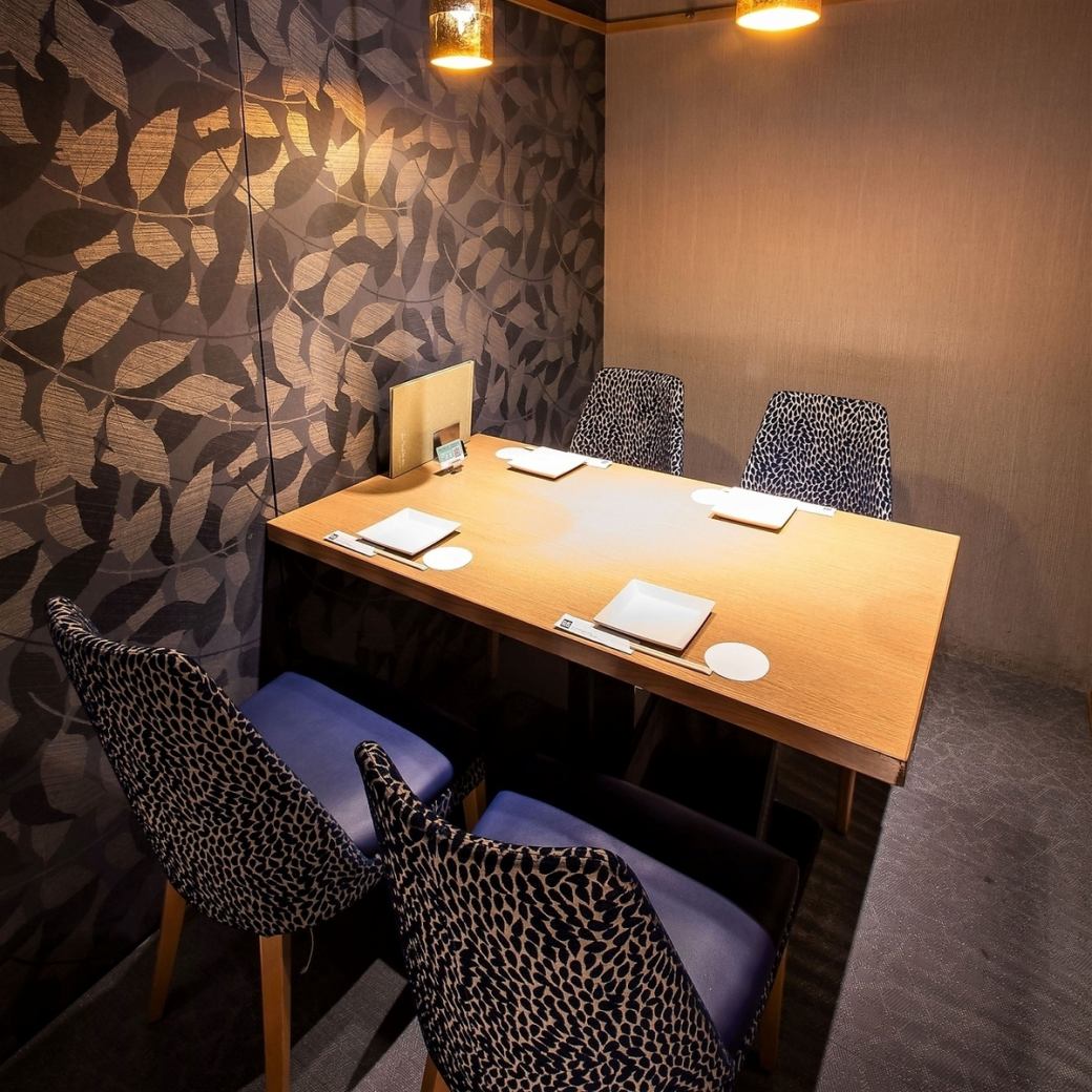 デートにも◎照明を落とした店内でゆったりお過ごしください。