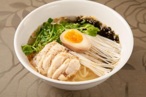 鶏肉清湯麺