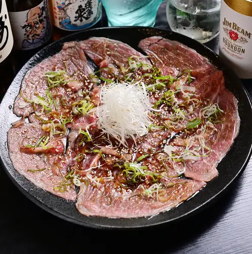段戸山高原牛 サーロインたたき刺し