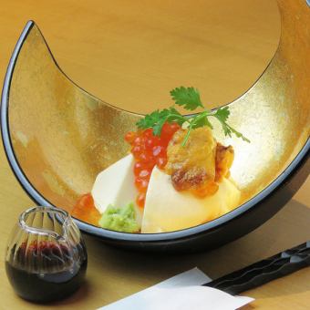 [Heading straight for gout] Luxurious cold tofu with sea urchin and salmon roe