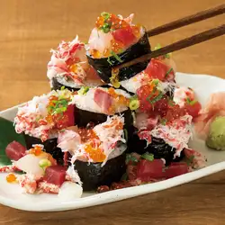 海鮮こぼれ巻き寿司