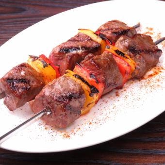 バーベキュースタイルビーフの串焼き
